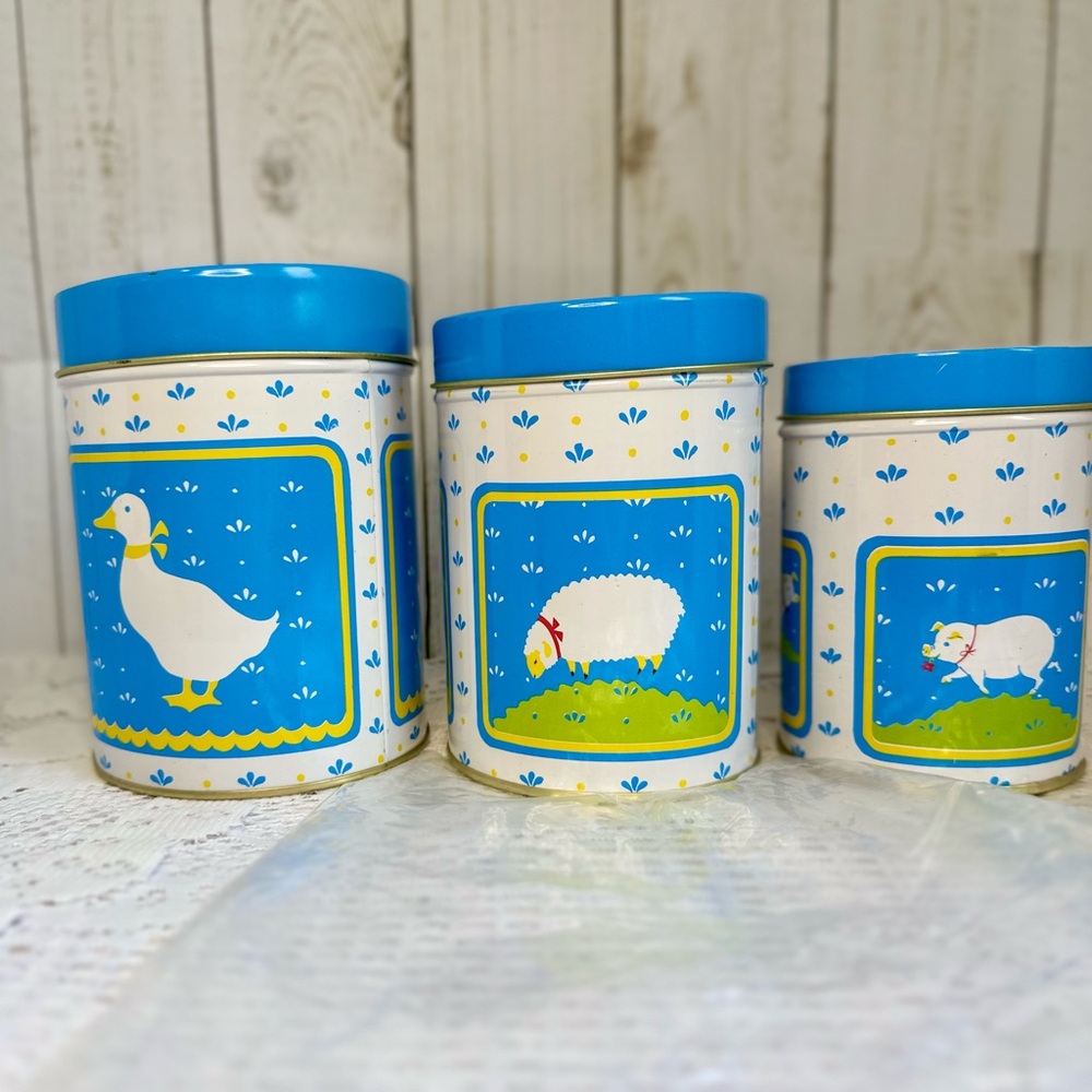Charming Blue and White‎ Farm Animal Canisters